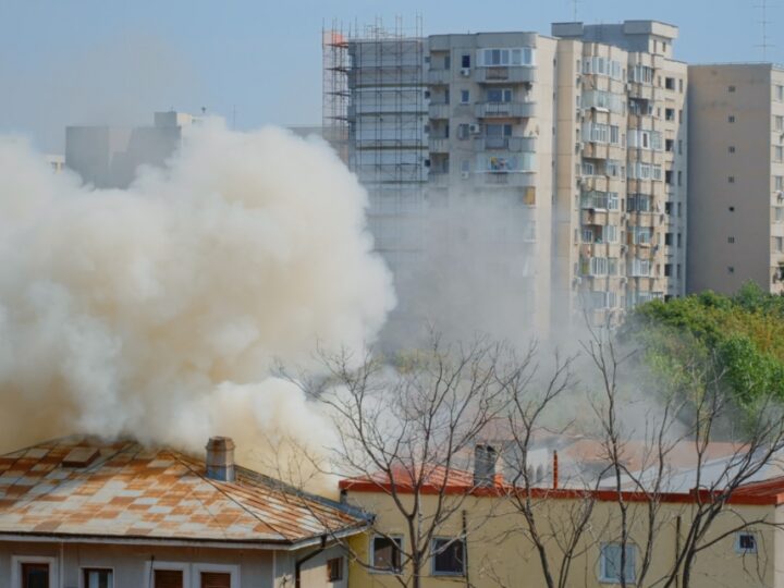 Zabytkowy świdermajer w Sulejówku padł ofiarą pożaru