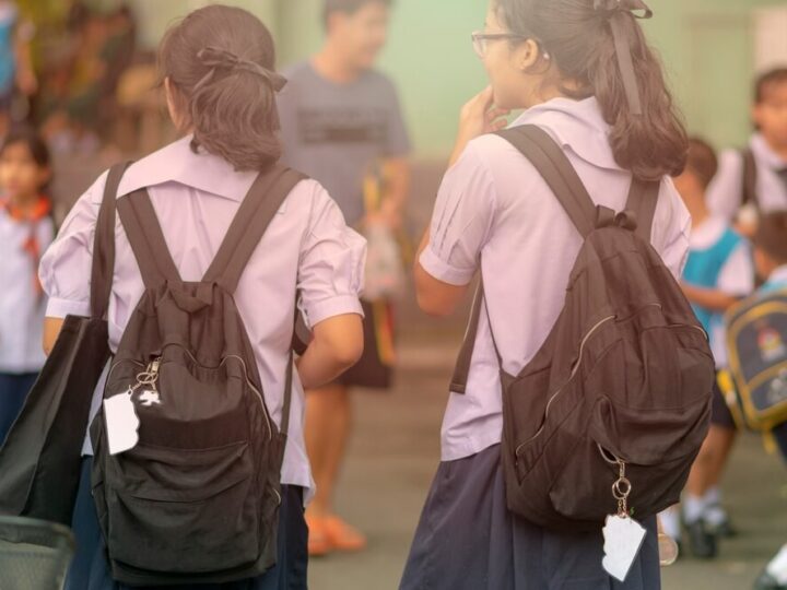 Poradniki prawne dla dzieci w konfliktach rodzinnych i przed sądem