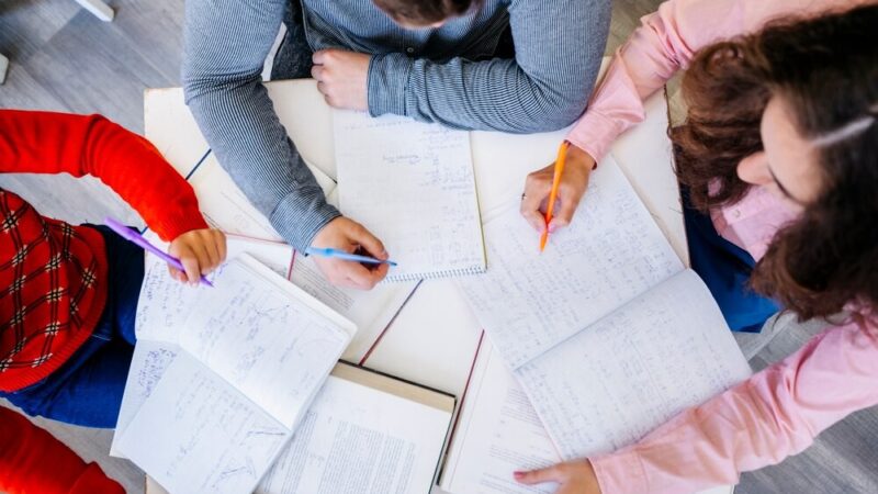 Powiat Miński zyska 315 tys. zł na cyfrowe wsparcie dla uczniów