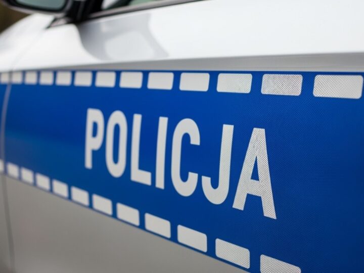 Zgłoś swojego bohatera w mundurze do konkursu „Policjant, który mi pomógł”!